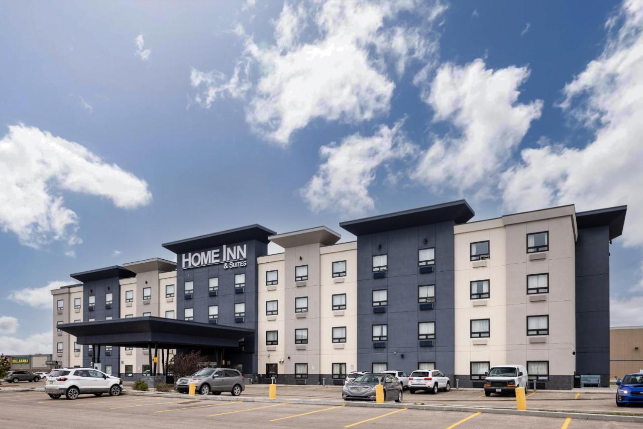 Home Inn & Suites Regina Airport Eksteriør billede