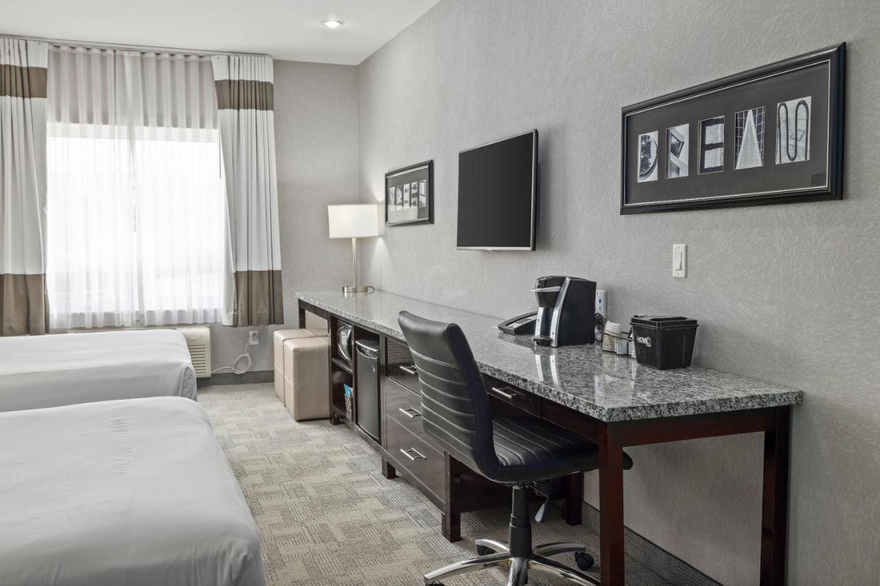 Home Inn & Suites Regina Airport Eksteriør billede