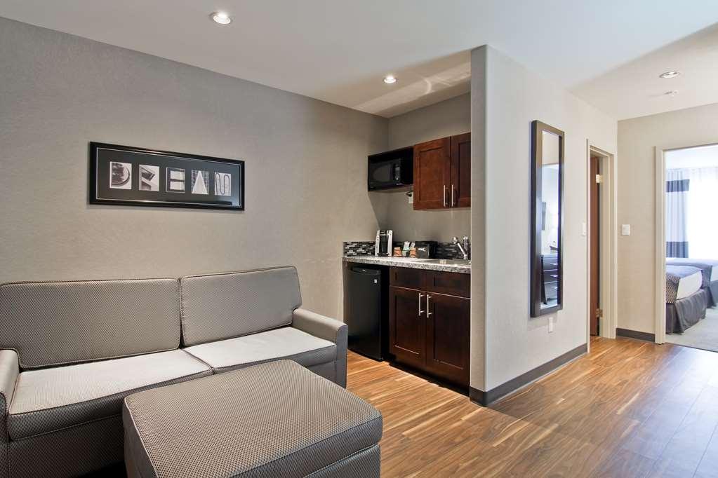 Home Inn & Suites Regina Airport Værelse billede