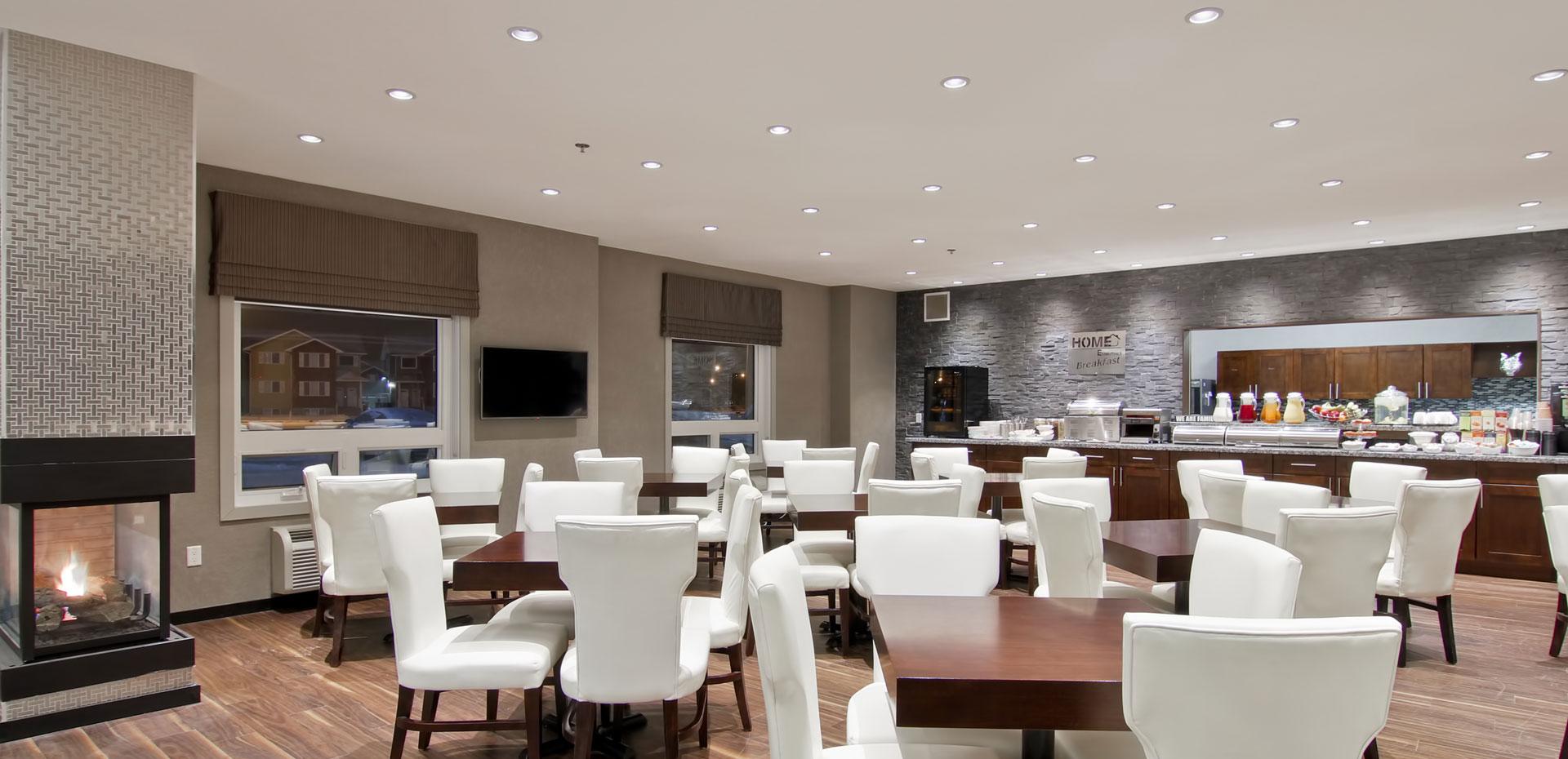 Home Inn & Suites Regina Airport Eksteriør billede
