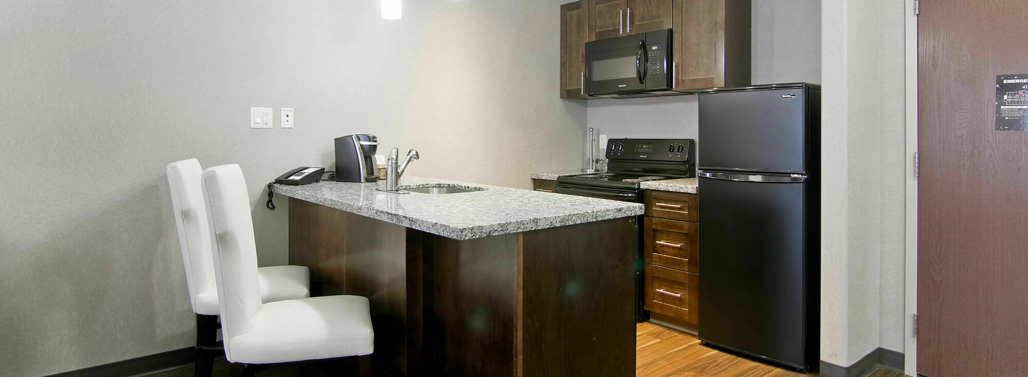 Home Inn & Suites Regina Airport Eksteriør billede